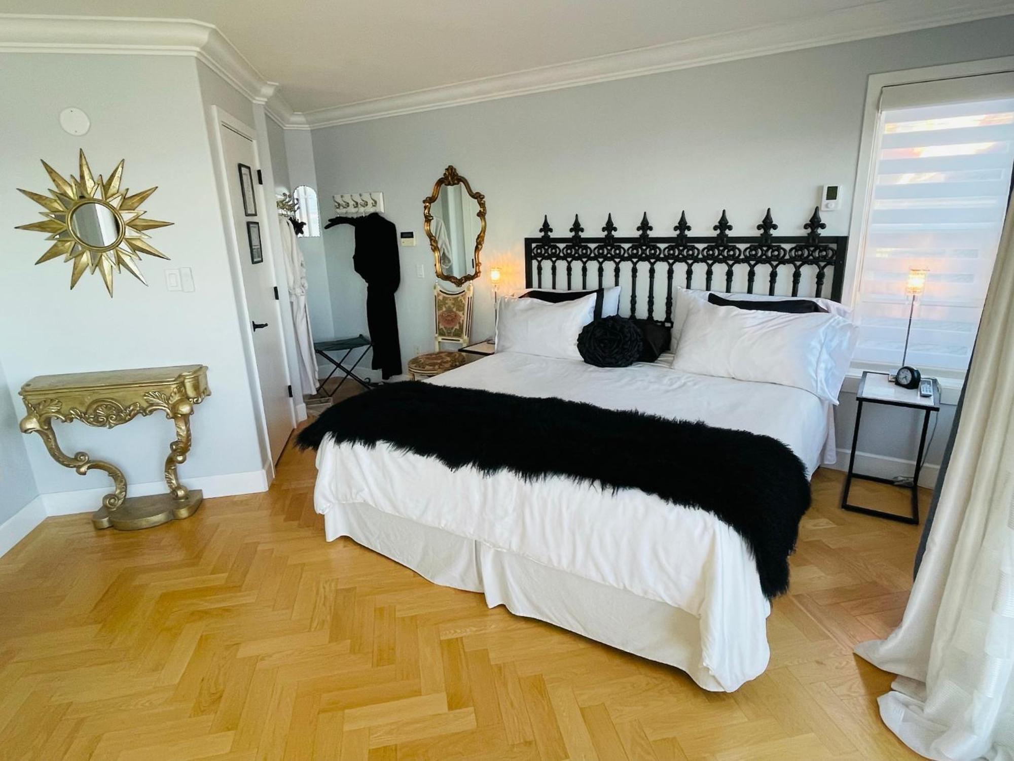 Donna's Bed&Breakfast White Rock Exteriör bild
