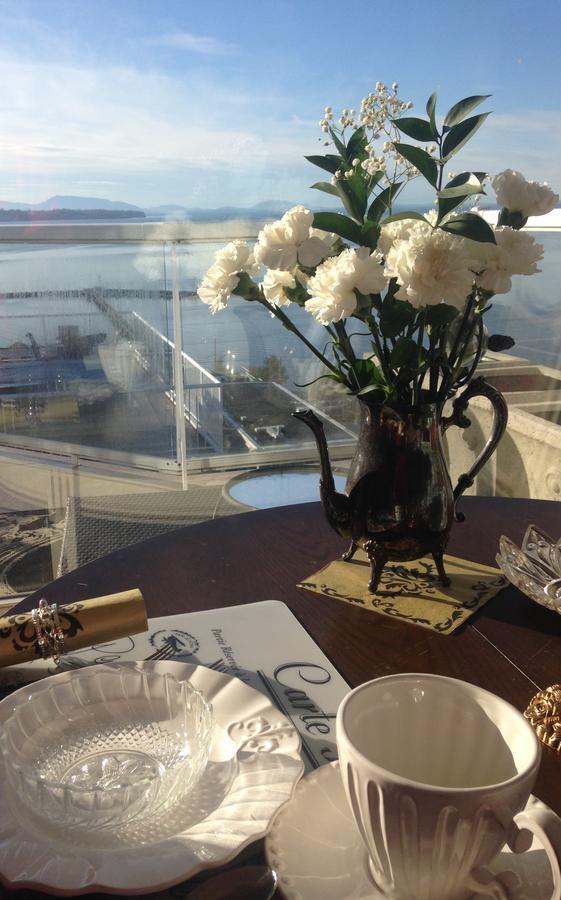 Donna's Bed&Breakfast White Rock Exteriör bild